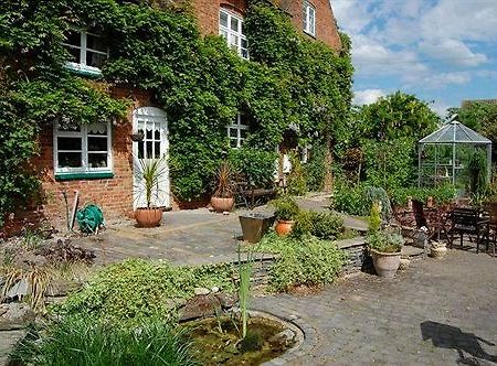 Old Ivy House Bed & Breakfast Nuneaton Exterior foto